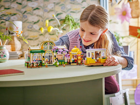 Lego Friends 42671 Kasvikahvila ja Kukkakauppa