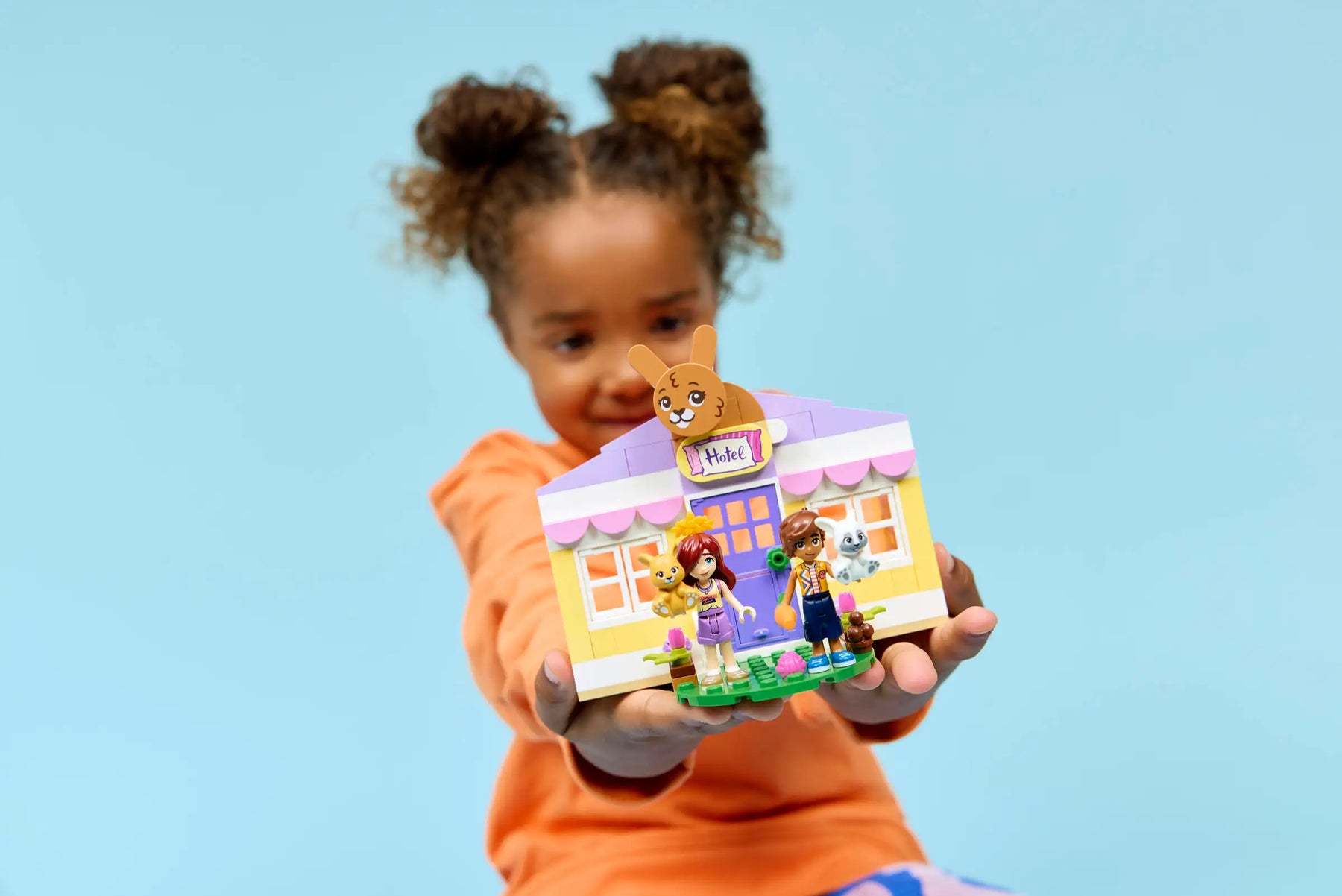 Lego Friends 42679 Heartlake Cityn Pupuhotelli