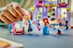 Lego Friends 42685 Heartlake Cityn Muotinäytös