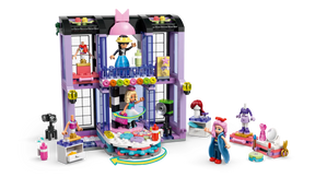 Lego Friends 42685 Heartlake Cityn Muotinäytös