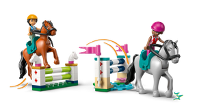 Lego Friends 42688 Hevostalli ja Ratsastuskoulu