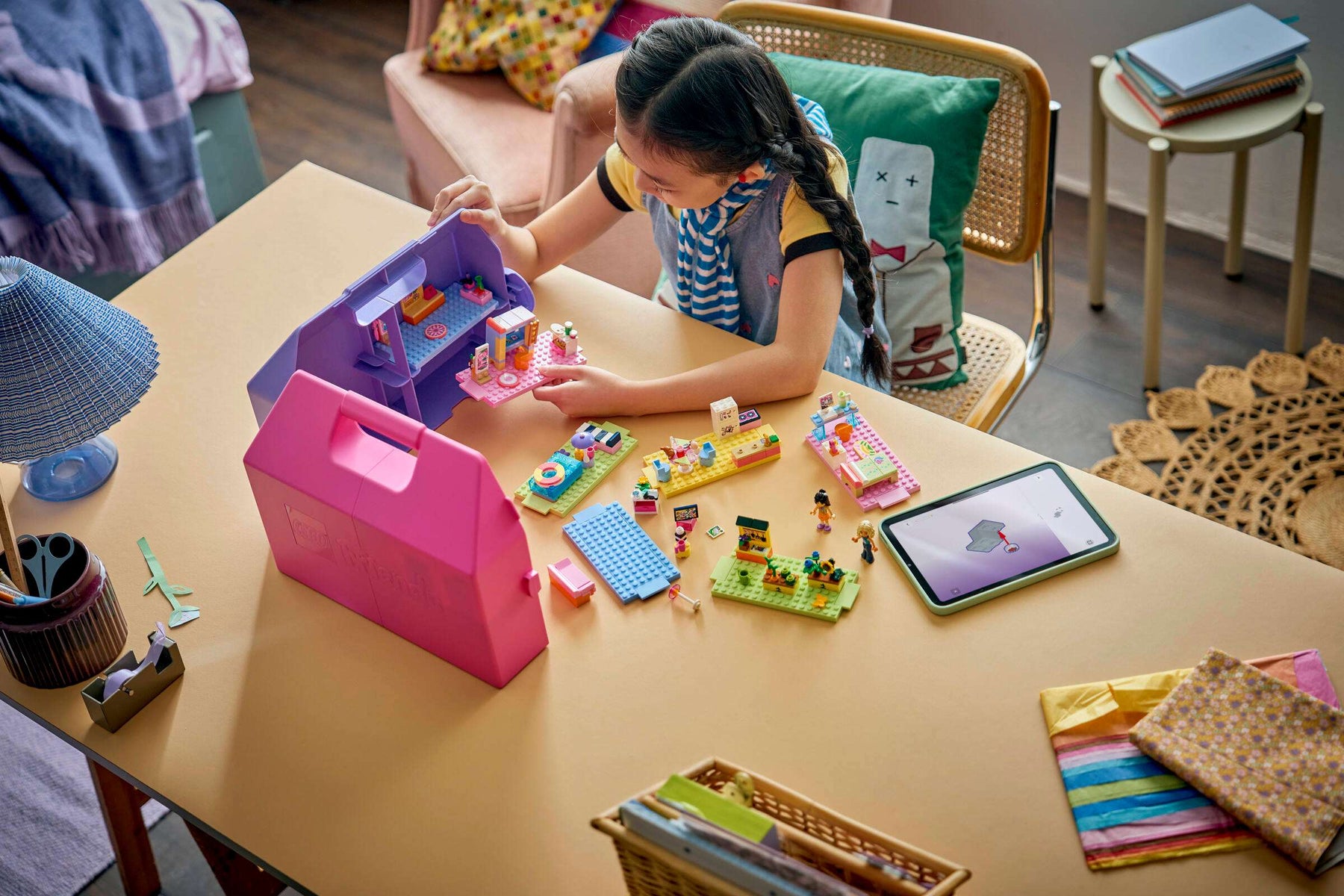 Lego Friends 42697 Luovuuden Nukkekotilaukku