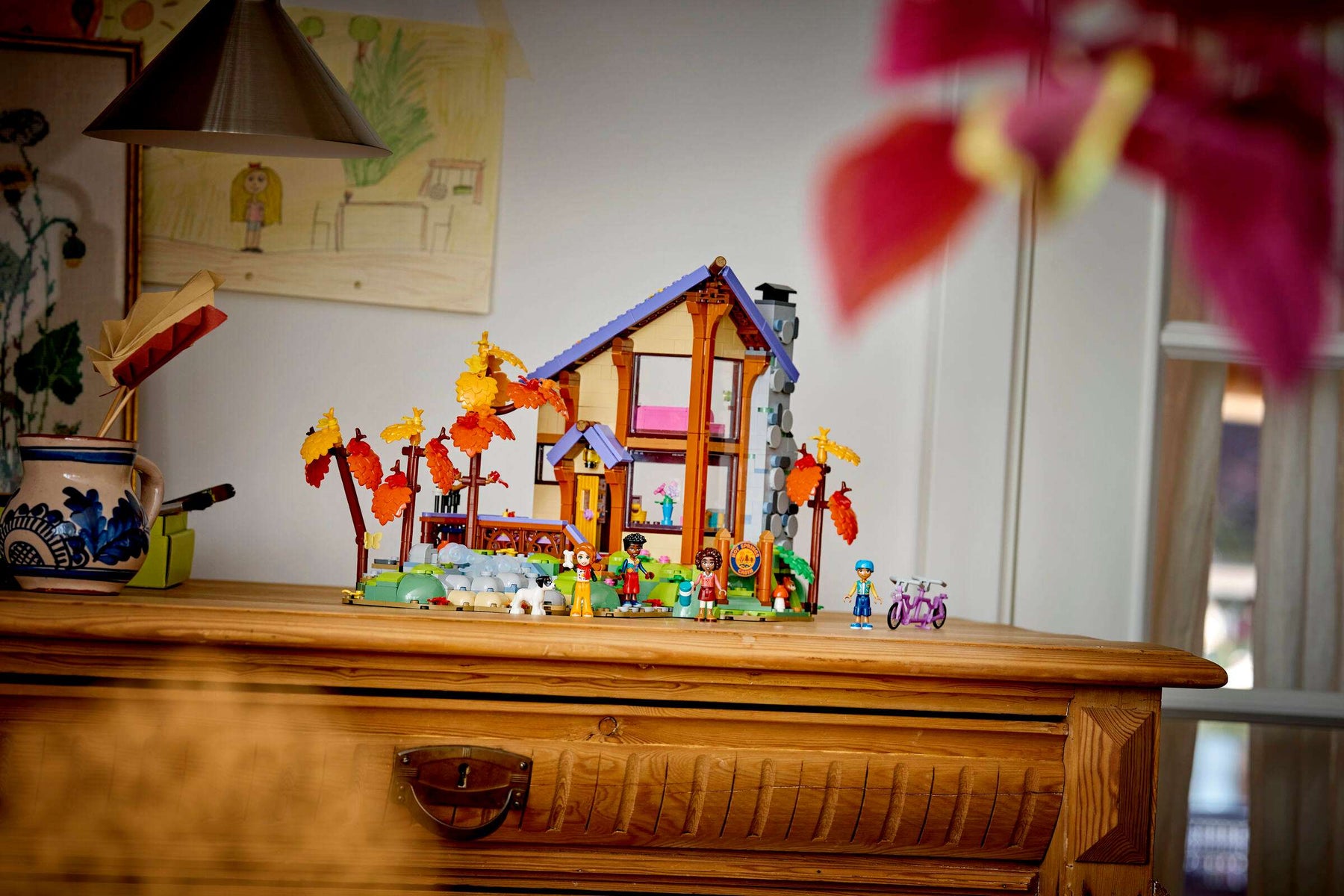 Lego Friends  42705 Mukava Mökki Syysmetsässä
