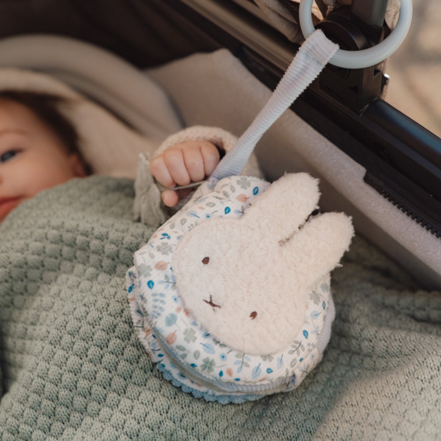 Little Dutch Miffy Lucky Leaves Pehmokirja