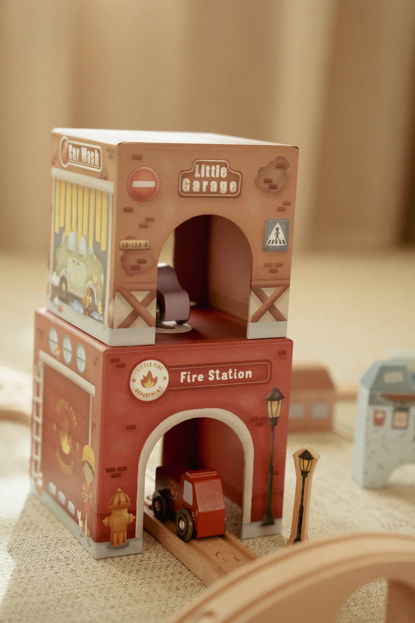 Little Dutch Pinottava Torni ja 6 Autoa