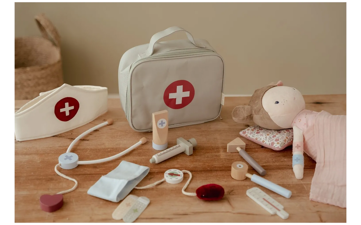 Little Dutch Puinen Lääkärisetti