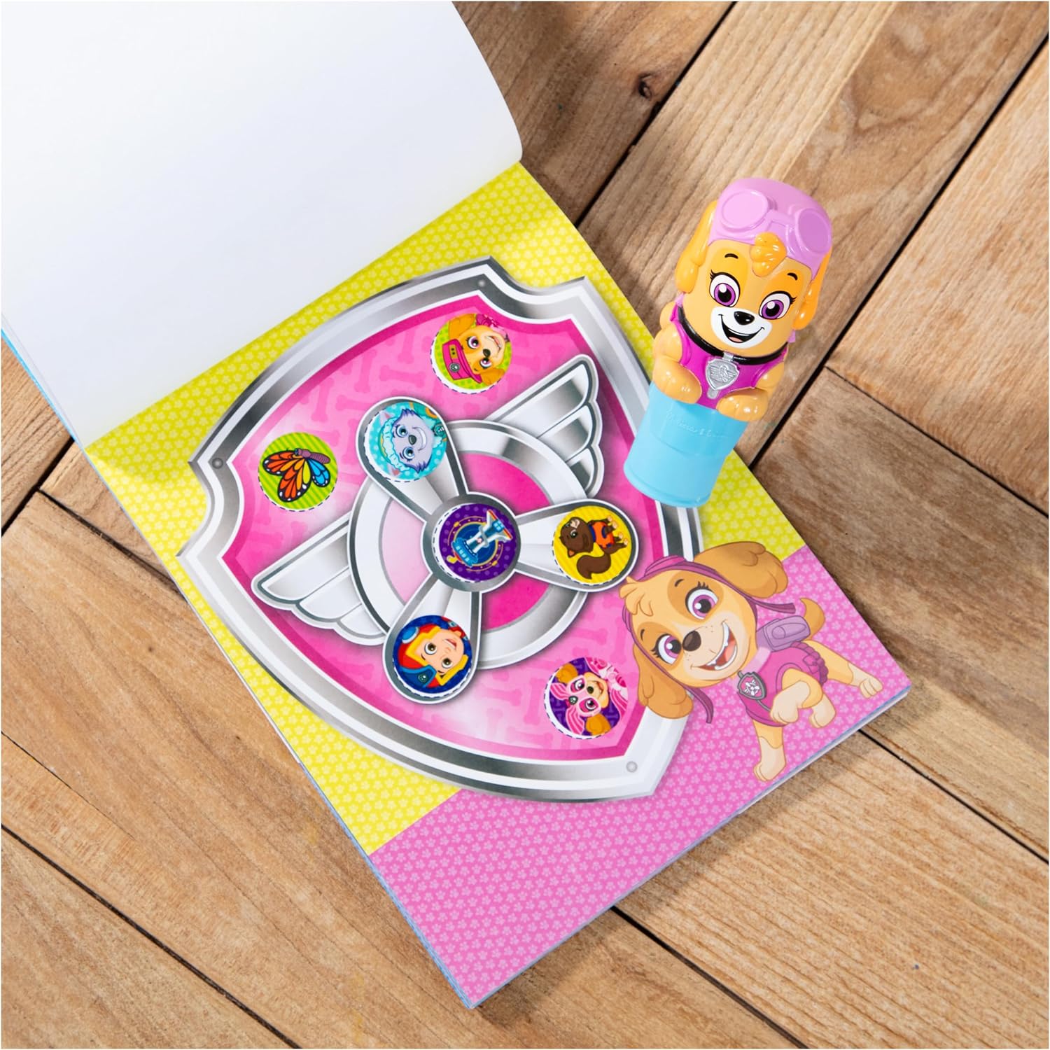Melissa & Doug Sticker Wow! Tarralehtiö Ryhmä Hau Kaja