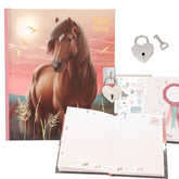 Miss Melody Lukollinen Päiväkirja Hevoset ja Auringonlasku