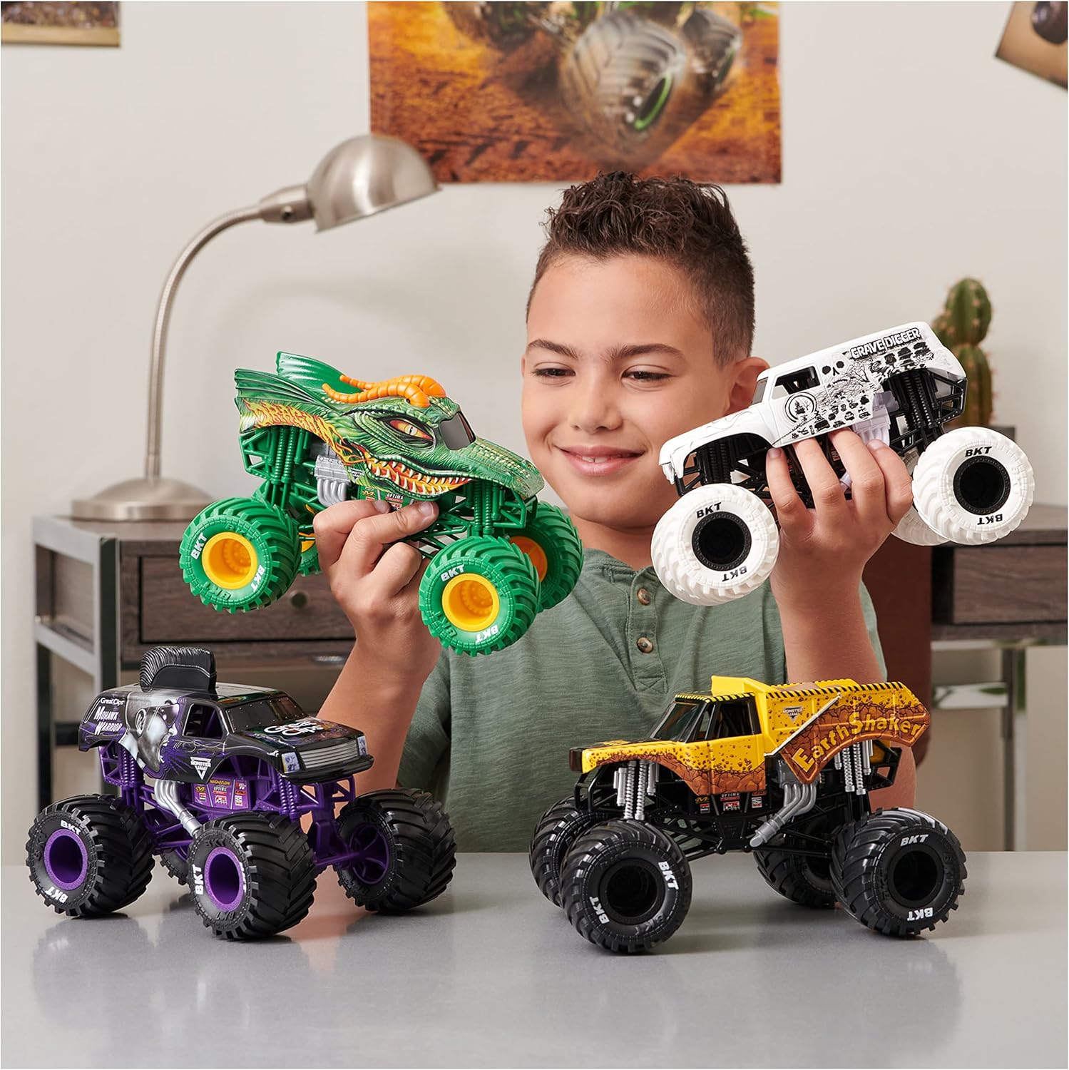Monster Jam Monsteriauto Batman  1:24