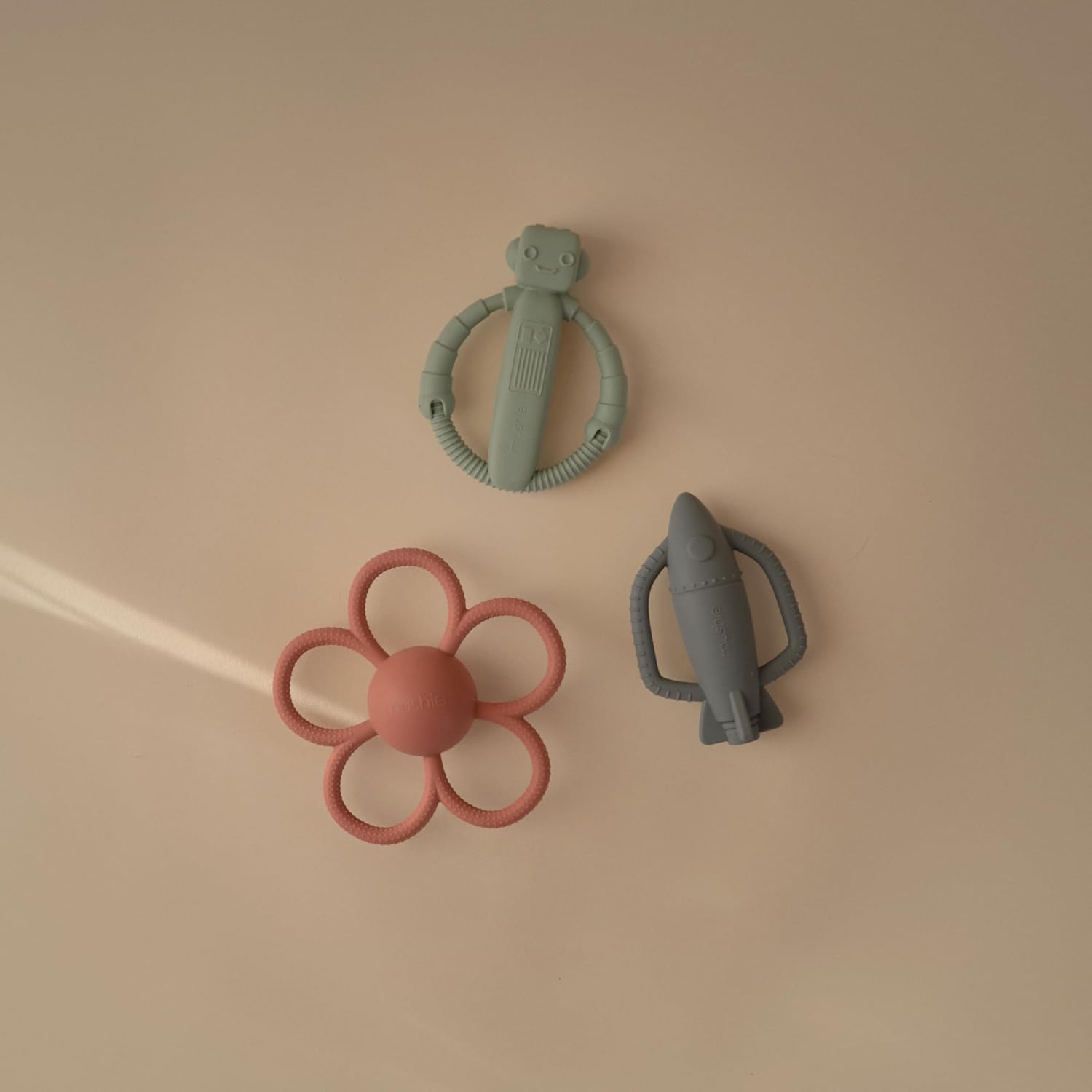 Mushie Robot Rattle Teether Robotti Purulelu