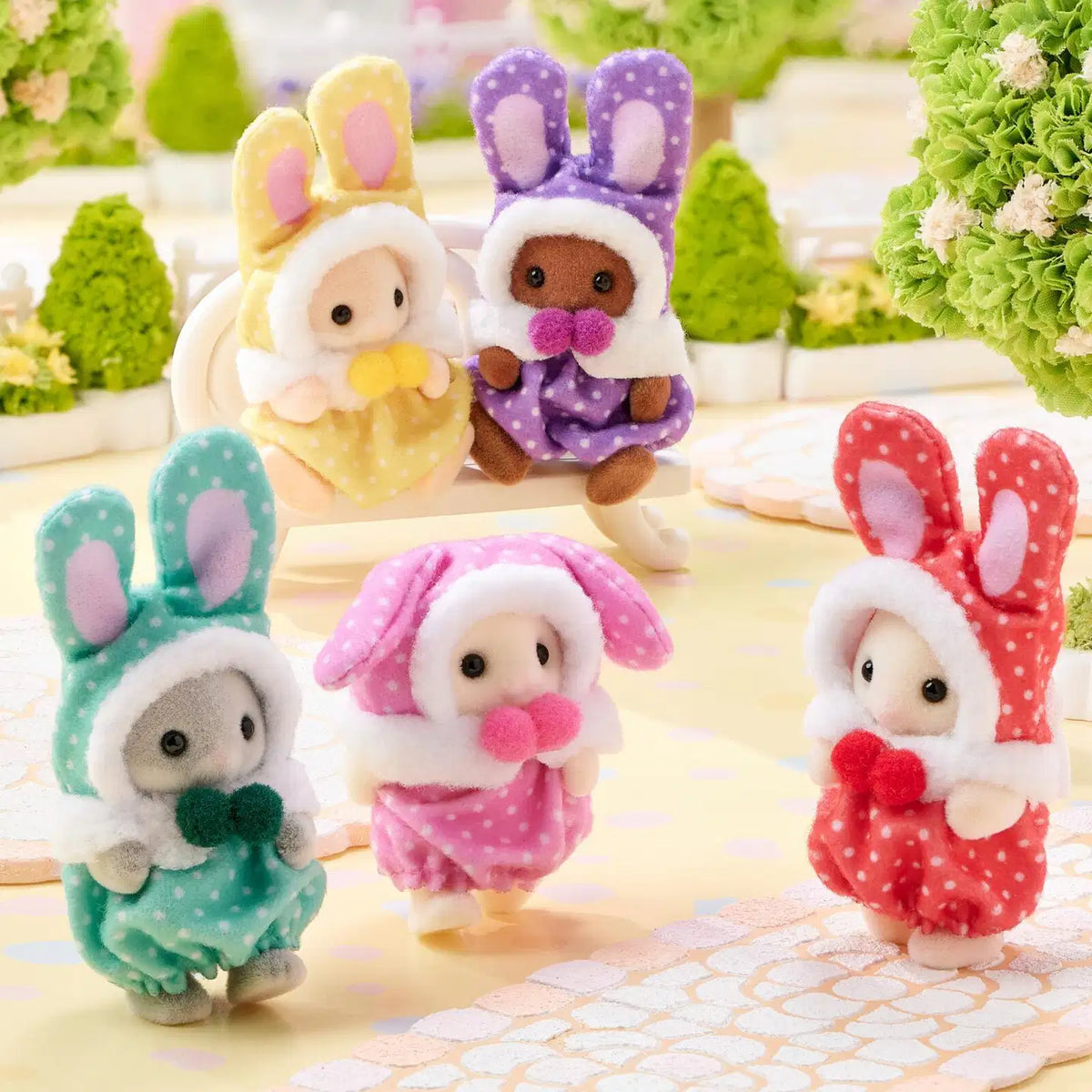 Sylvanian Families 5924 Cutie Collectibles Colourful Bunny Costume Babies - Yllätyspakkaus