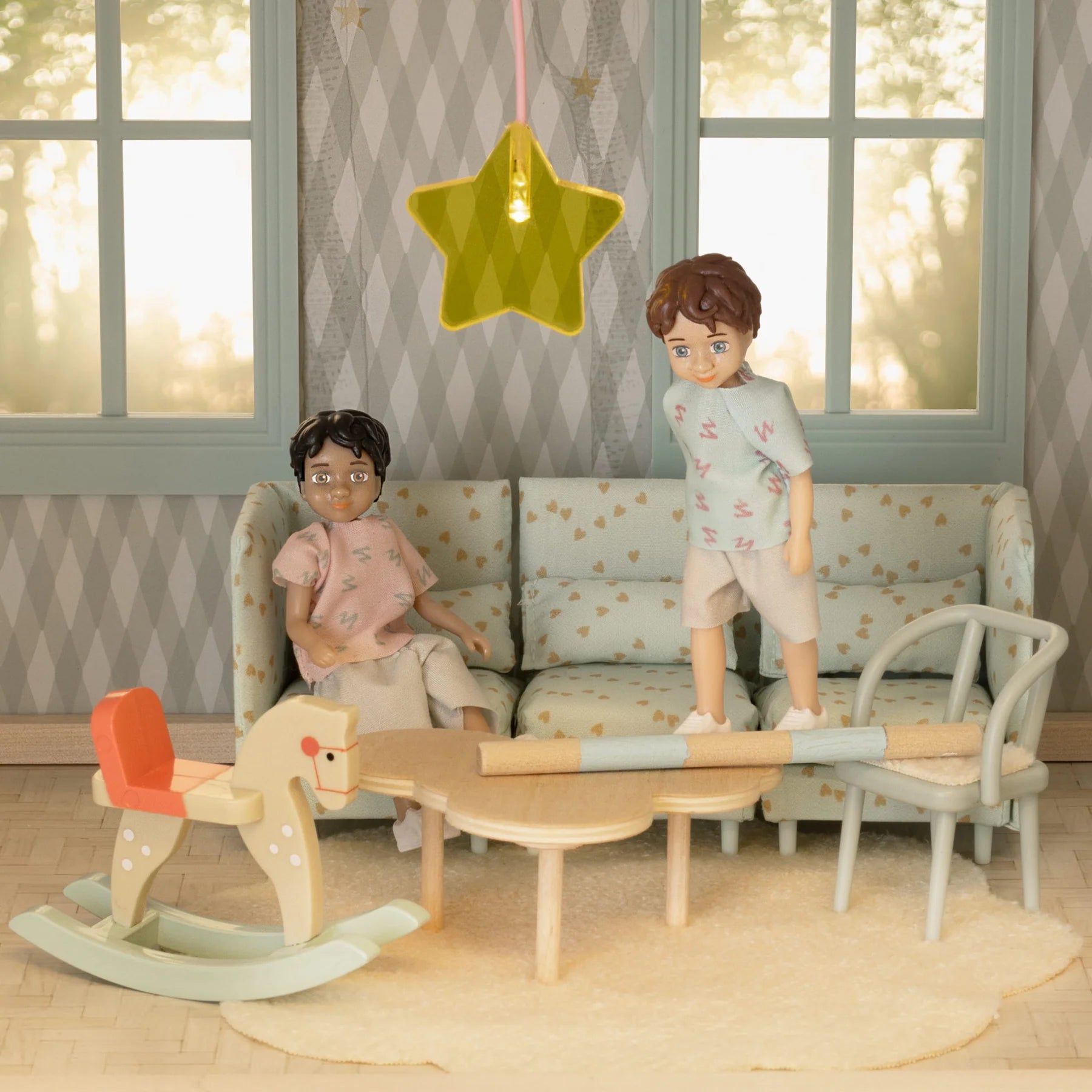 The Magical World of Lundby Nukkekodin Kalusteet Nojatuolit ja Sohvapöytä