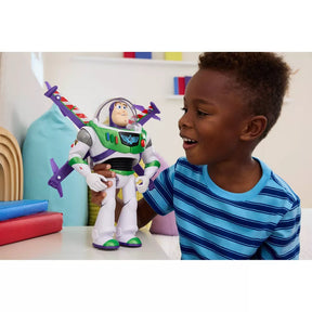 Toy Story 5 Buzz Lightyear Hahmo Äänillä