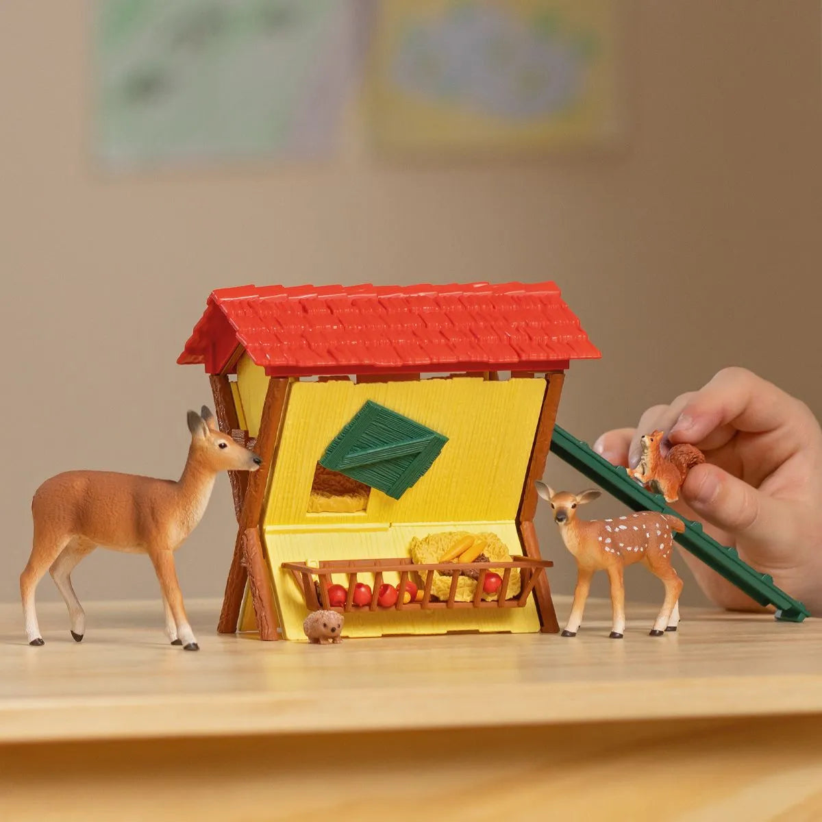 Schleich 42658 Metsäneläimet ja Ruokintapaikka