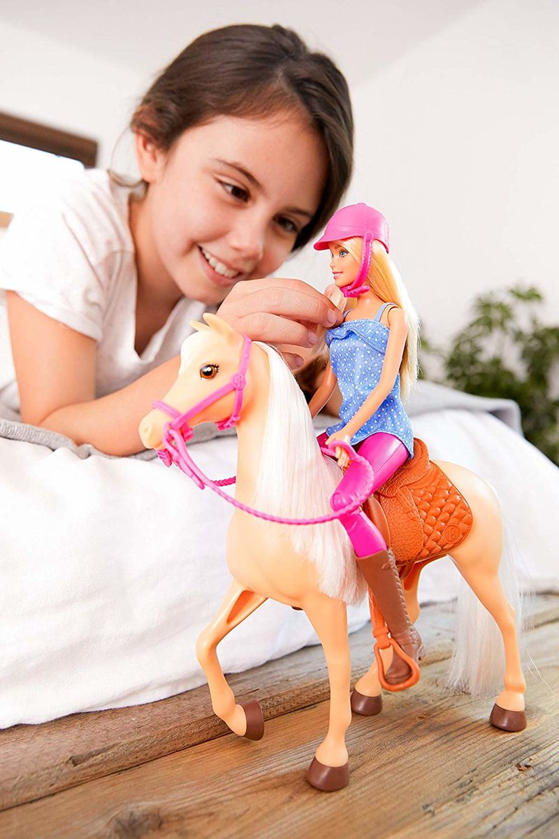 Barbie Nukke ja Hevonen