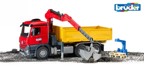 Bruder 03651 MB Kuorma-auto Nosturilla 1:16