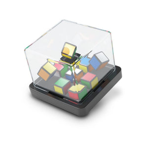 Rubik's Race Peli