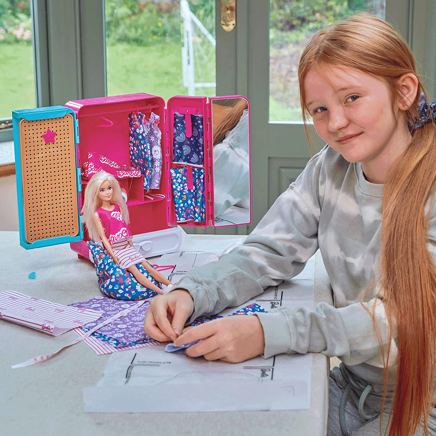 Barbie Vaatekaappi ja DIY-setti + Nukke